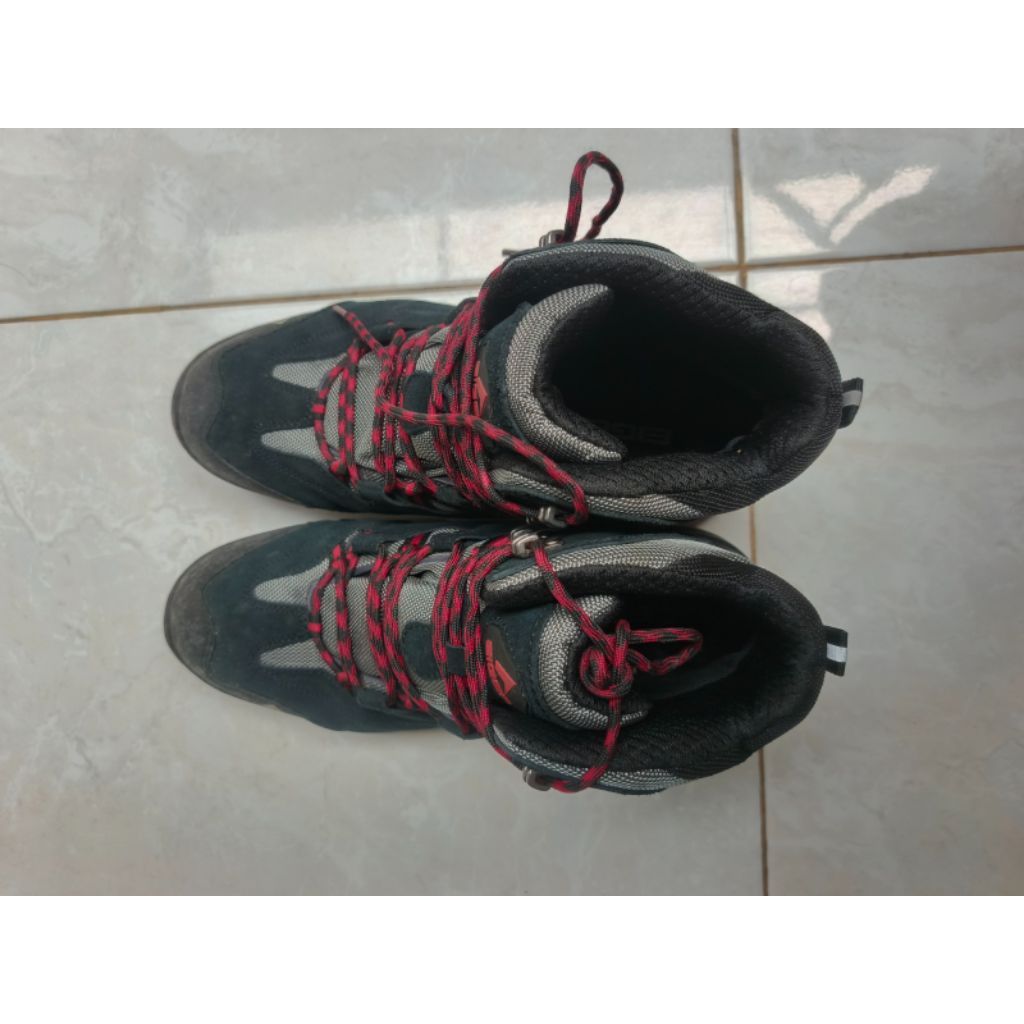Sepatu Gunung Eiger Cerberus High Cut Vibram Waterproof