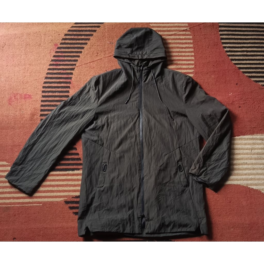 jaket outdoor bulu angsa like new, nyaman di pakai anti air second