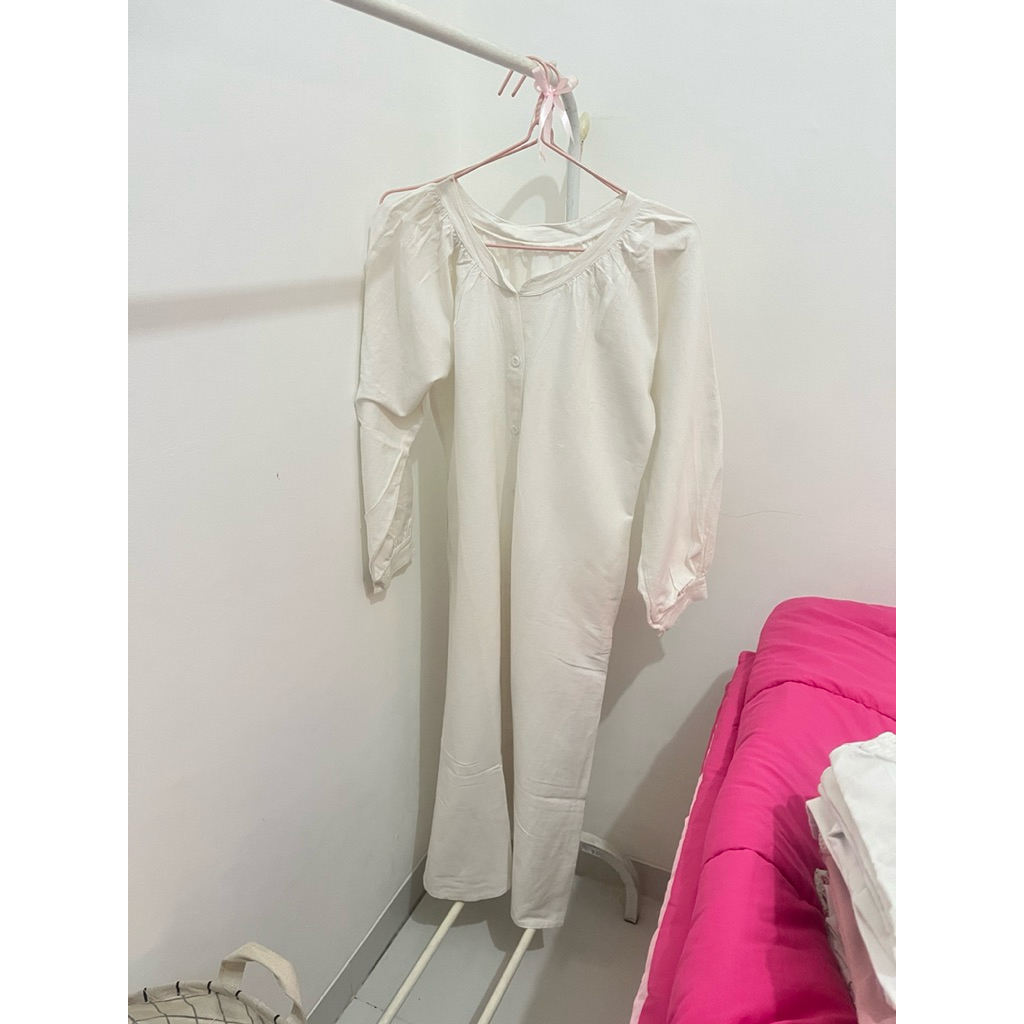 dress putih linen