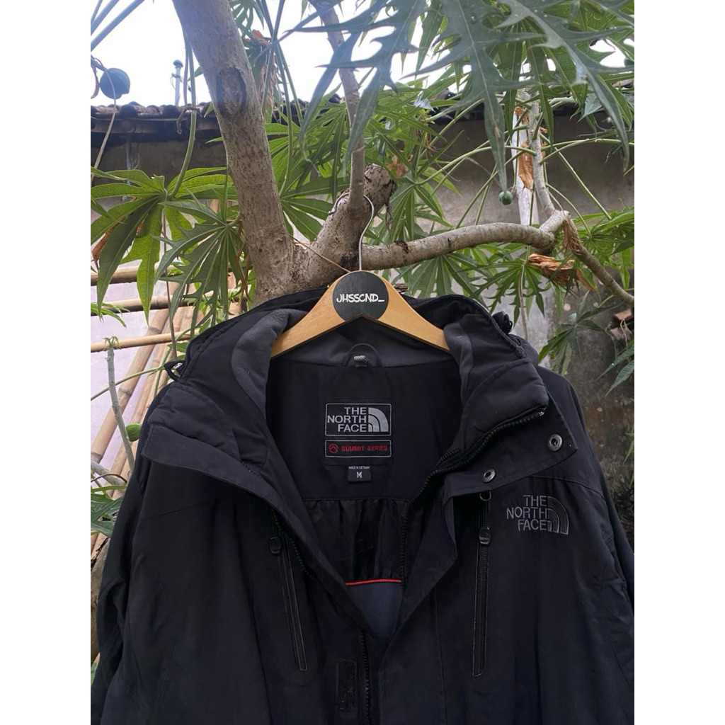 tnf goretex xcr