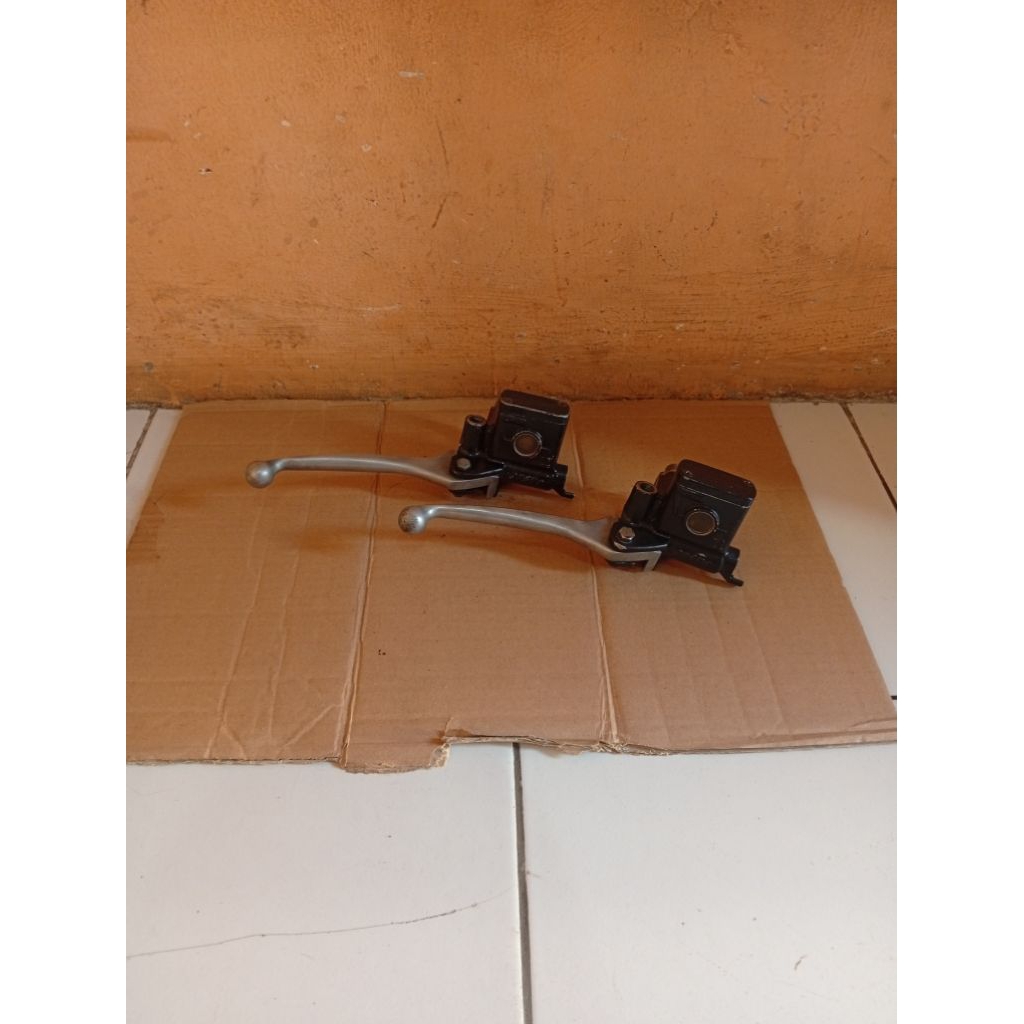 Master Rem atas Honda Beat Karbu Beat Fi Original copotan tabung wadah oli rem