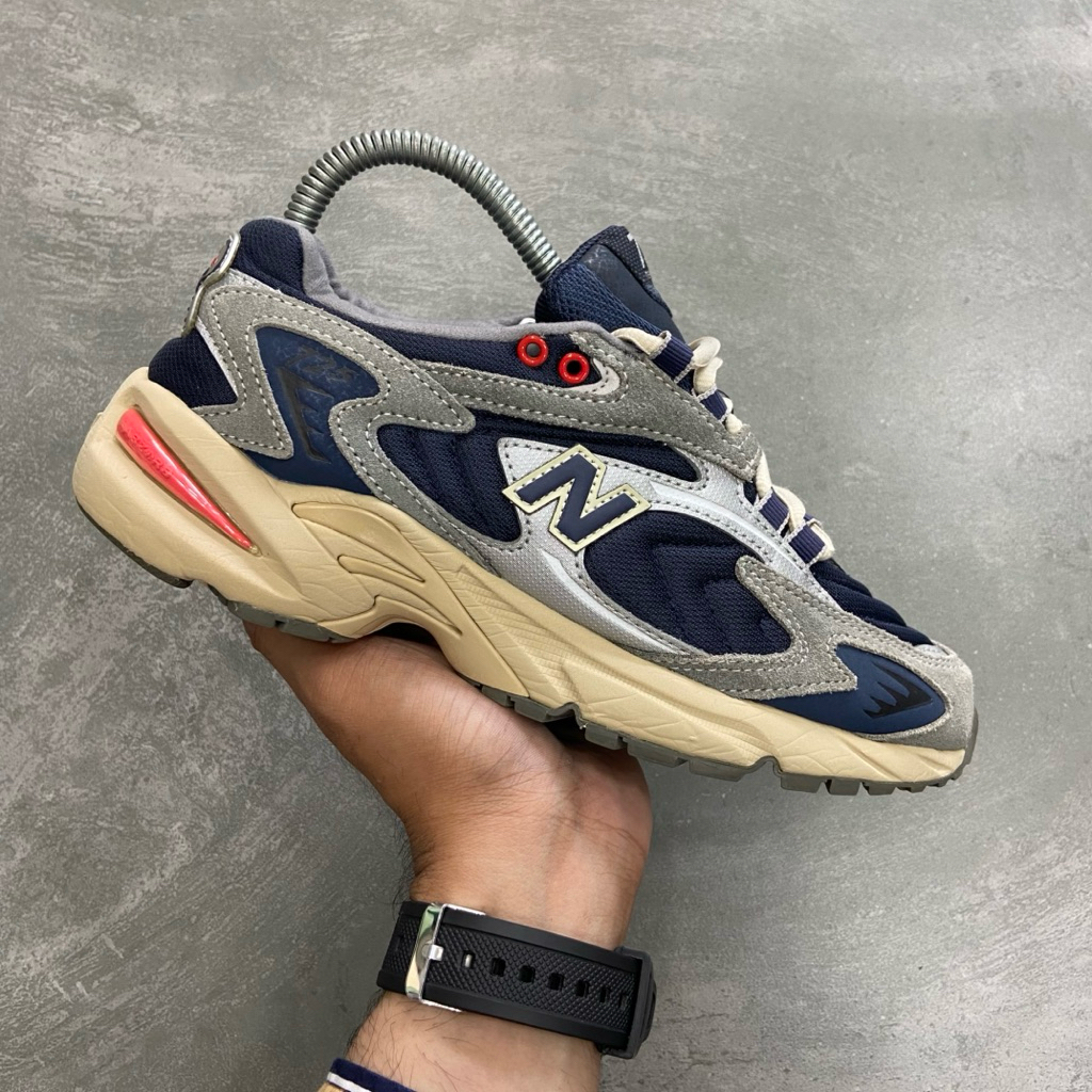 [Size 38] Rare New Balance 725  ‘Navy Grey’ (ML725S) Second Original. Kondisi Mulus Nominus, Harga b