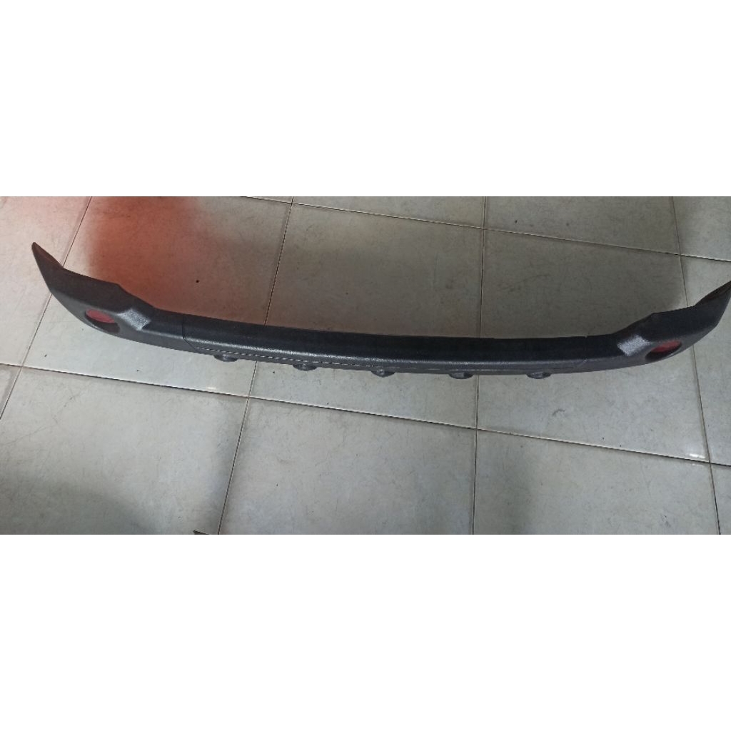 PELINDUNG BUMPER BELAKANG AVANZA 2005-2011