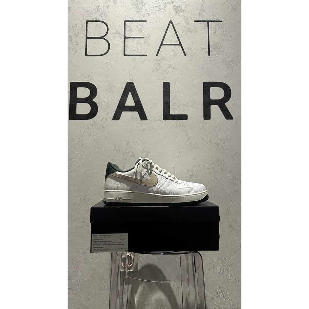 NIKE AIR FORCE 1 VINTAGE GREEN