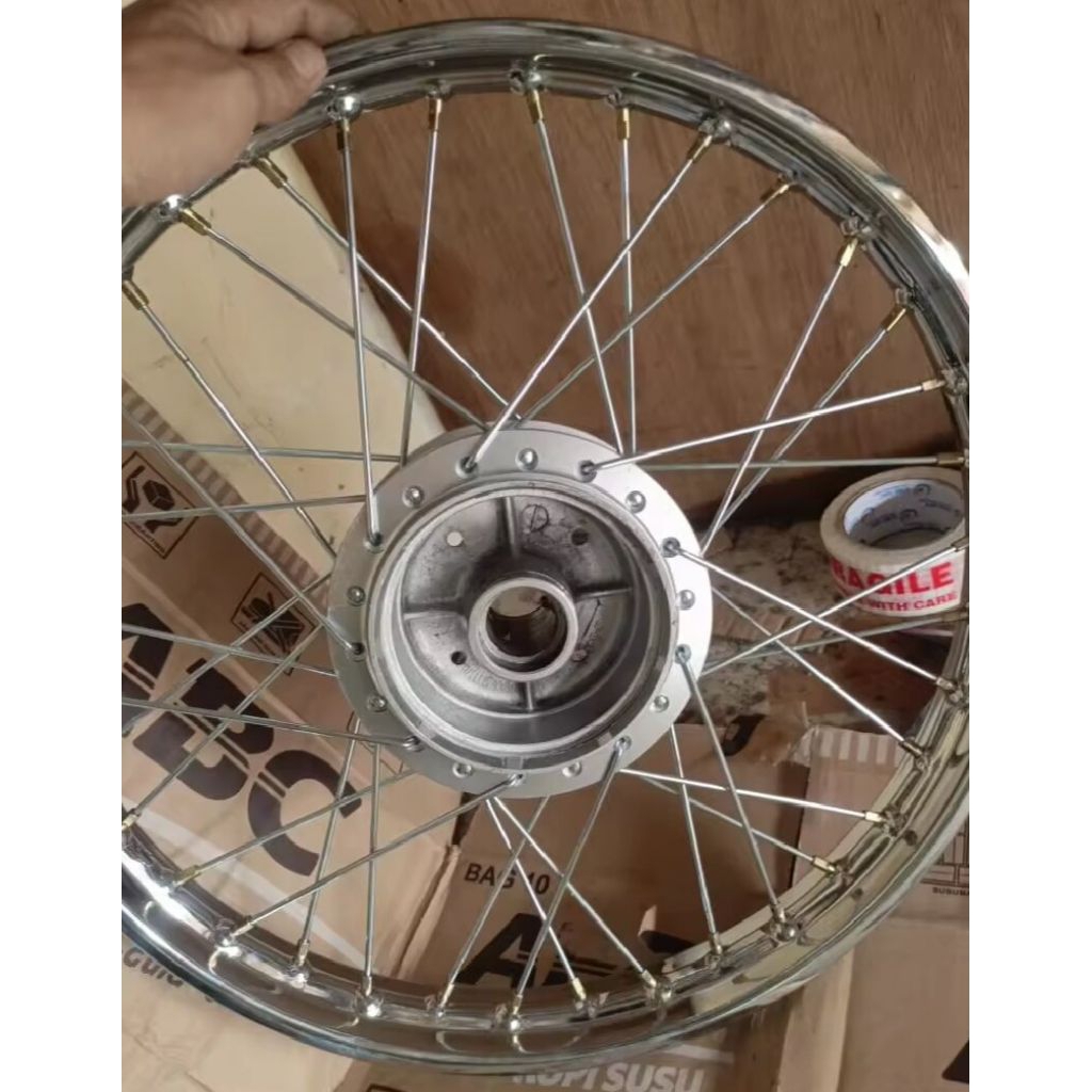 velg belakang supra lama