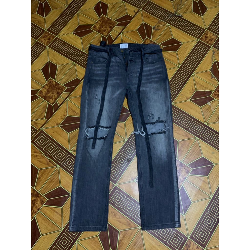 celana panjang fear of god