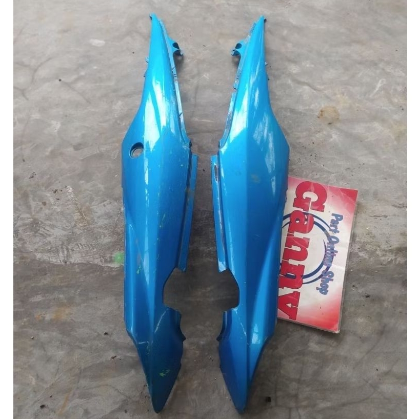 Body belakang Suzuki Spin original bekas
