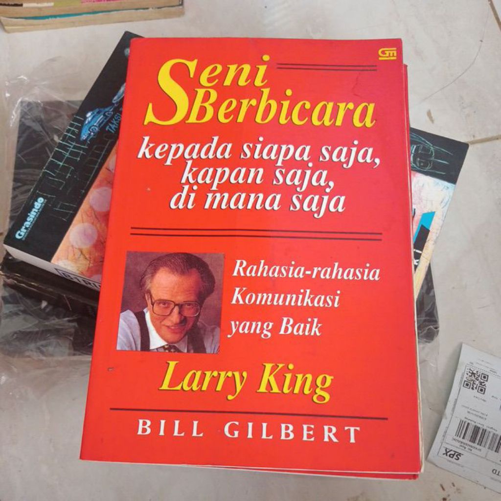 BUKU SENI BERBICARA. LARRY KING