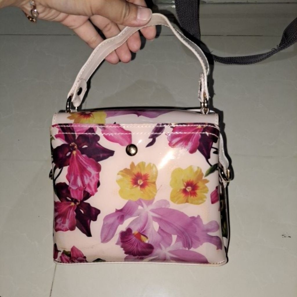 Prelove Sling Bag Ted Baker