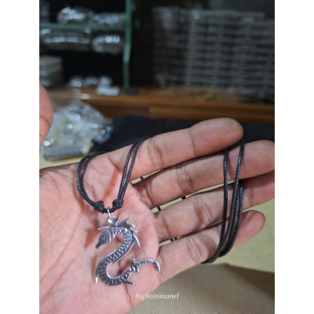 Kalung tali benang hitam naga stainless steel
