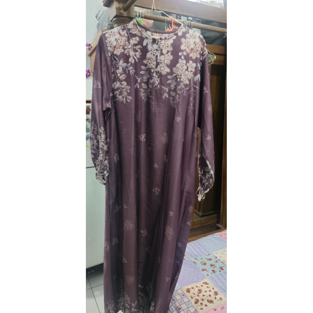 Preloved gamis azalia hijab ld 110