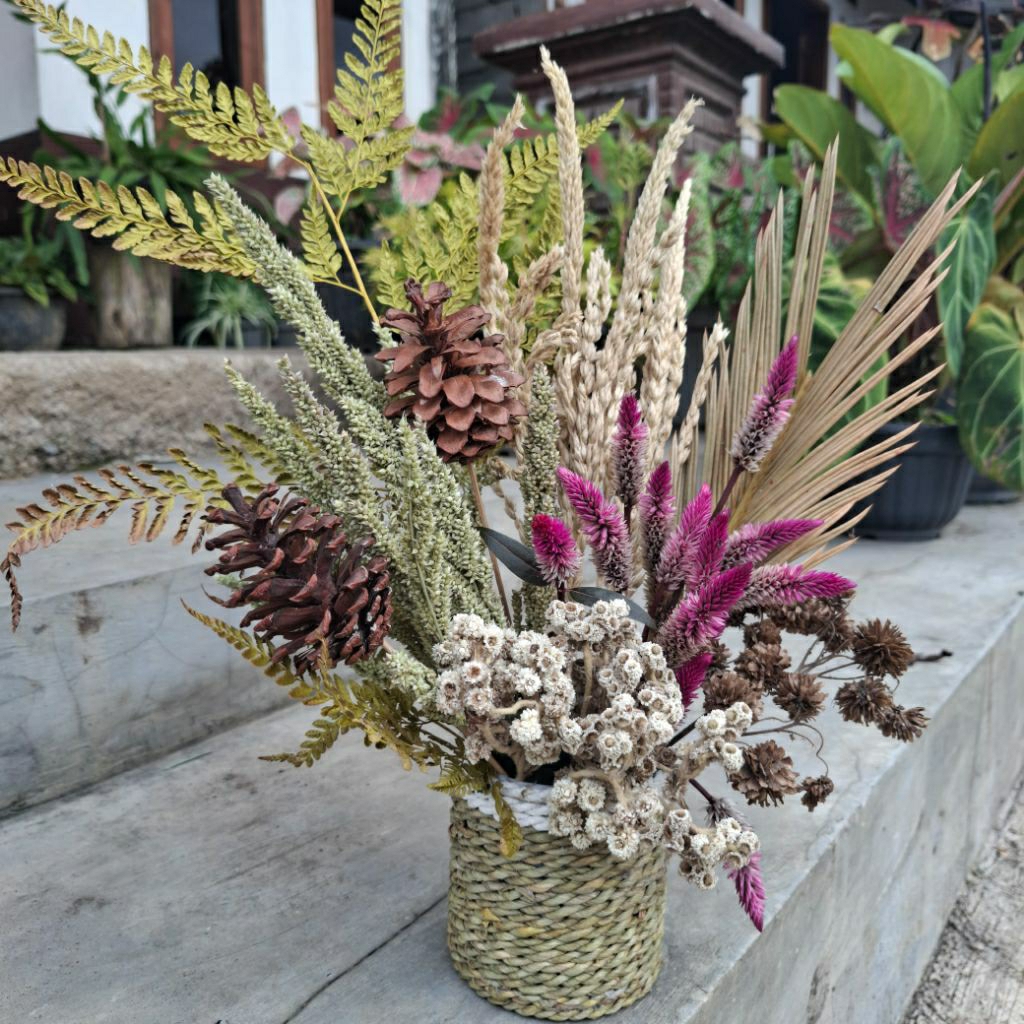 bunga kering dekoras, bunga hias meja murah , bunga hias dinding