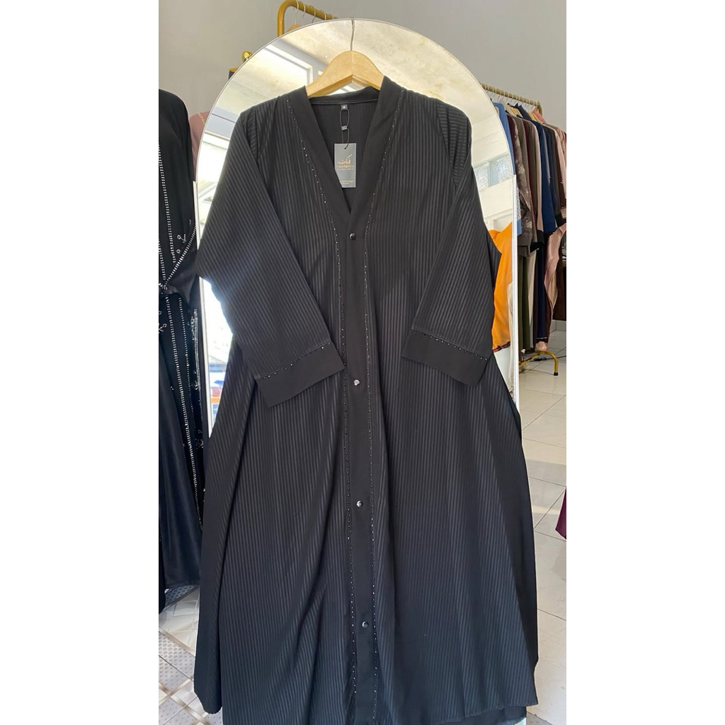 Abaya hitam embos motif salur