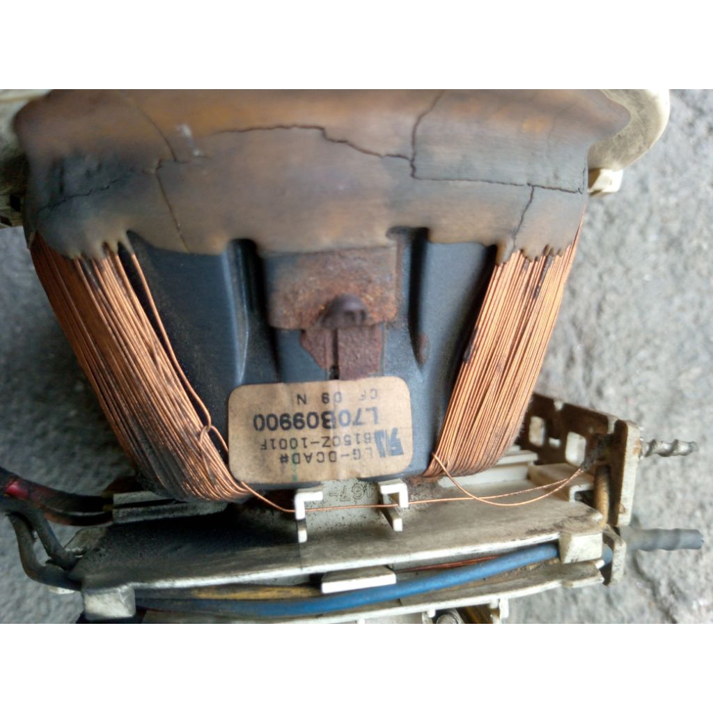 Yoke, konde TV tabung cembung 14inc merk Sanyo, normal.