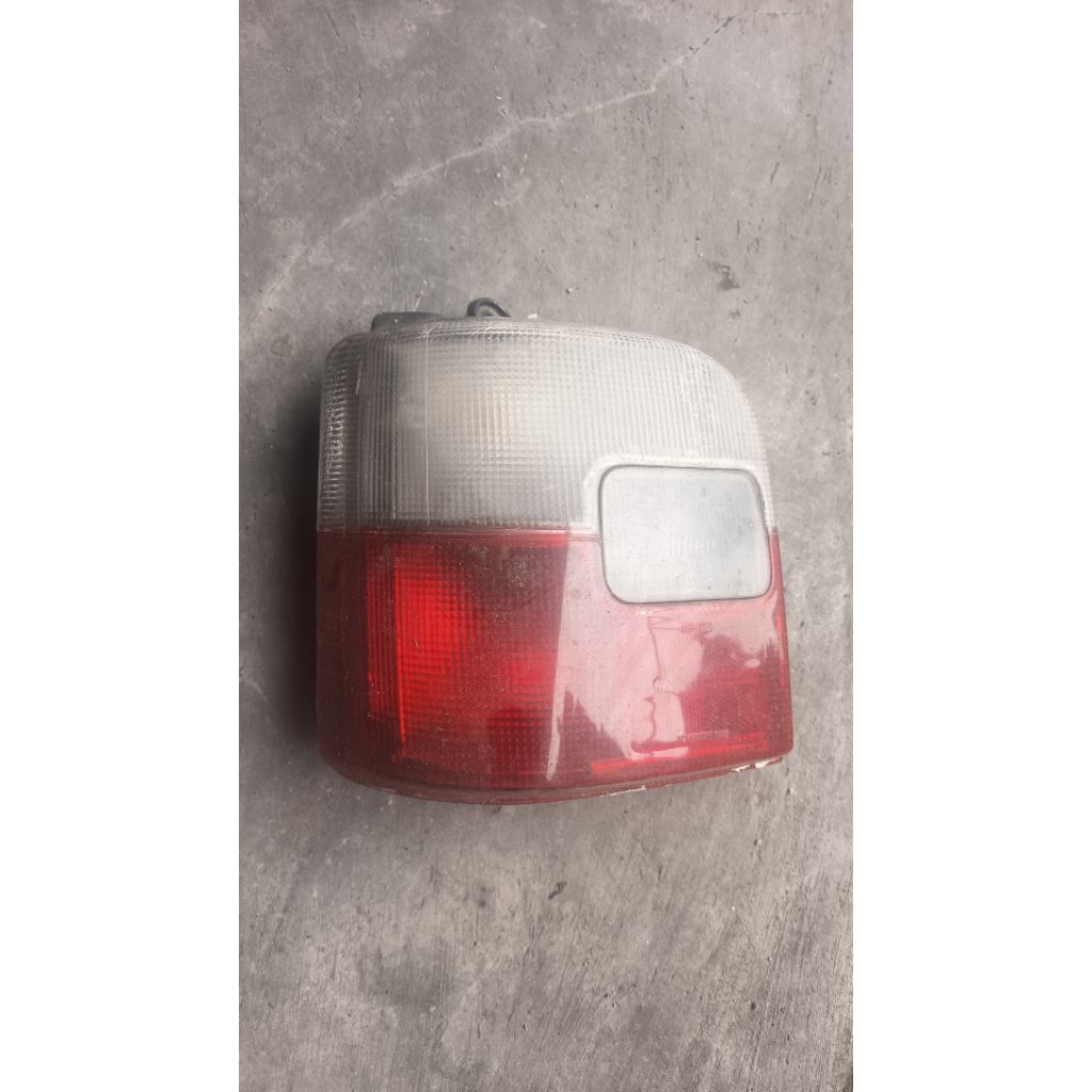 stoplamp kiri daihatsu ceria kotak