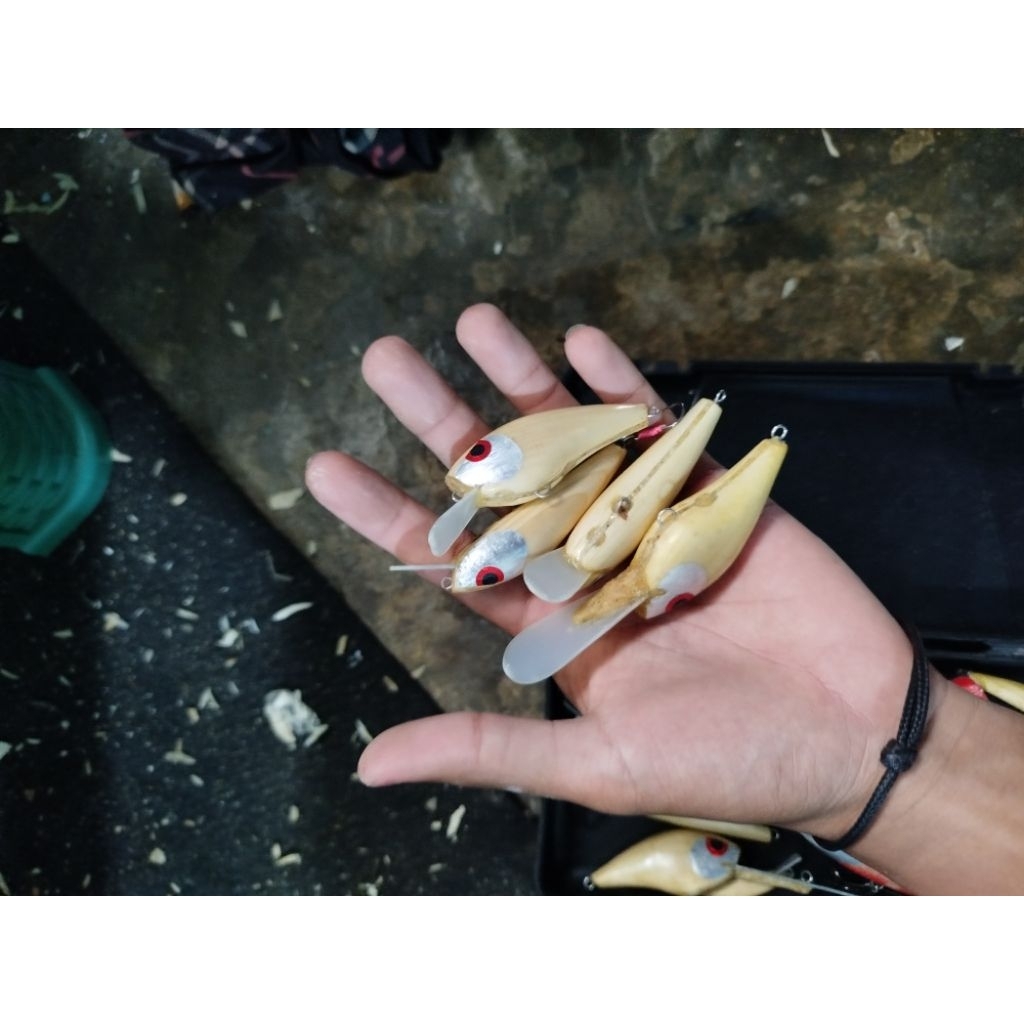 borongan lure minow kayu