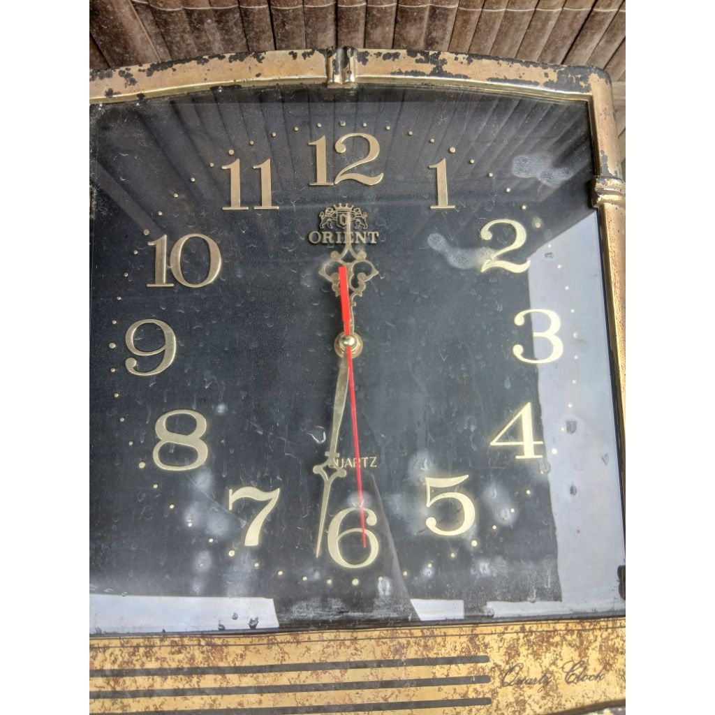 Jam dinding 95rb jadul antik vintage lawas kuno display hidup