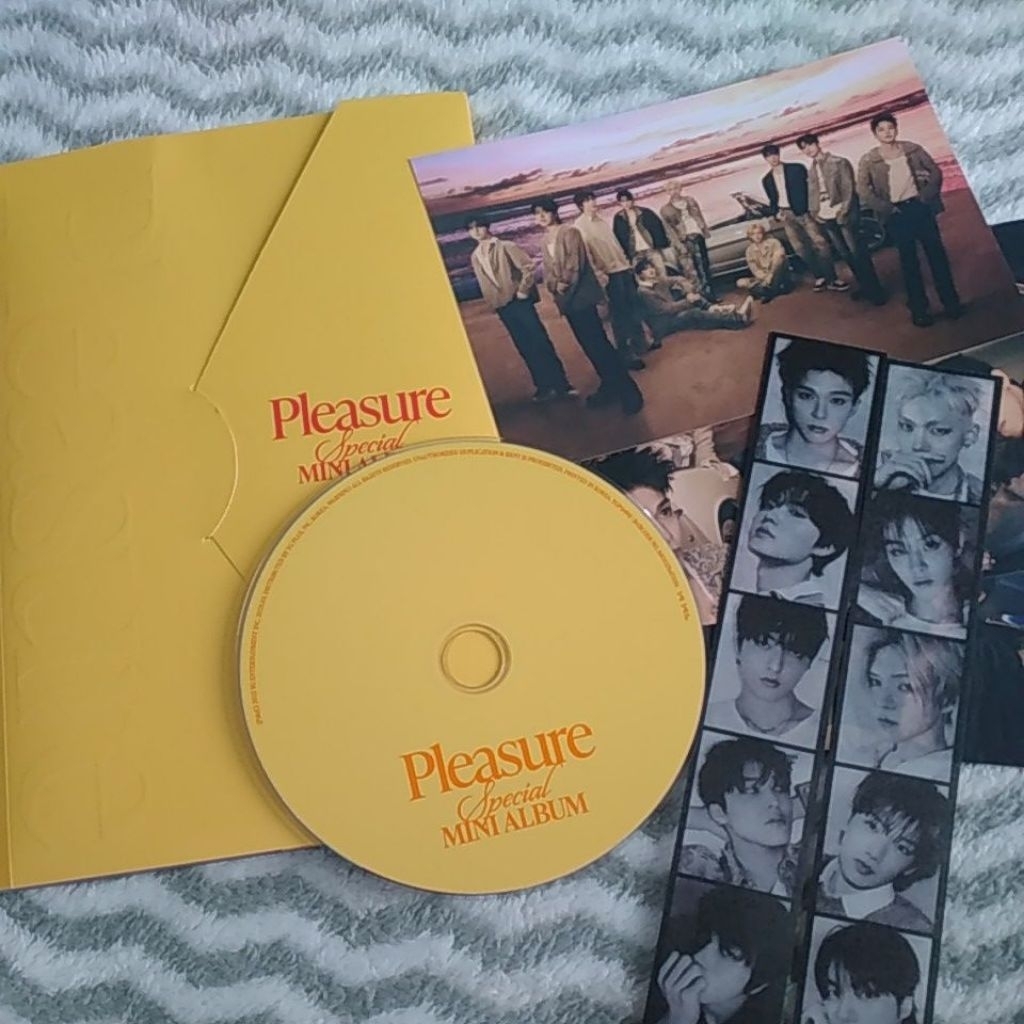 ALBUM ONLY TREASURE OFFICIAL