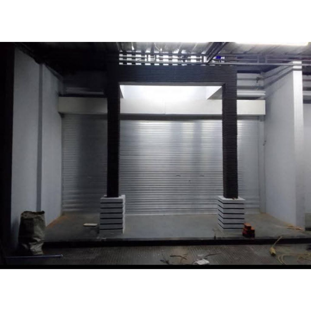 Rolling door folding gate