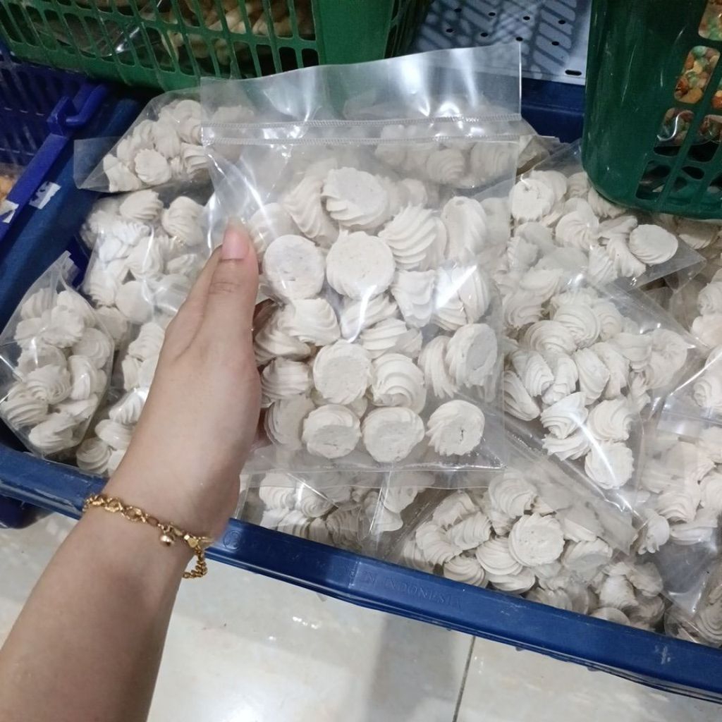 Ready Medan,kue bangkit/ kue bangkit susu 100gr
