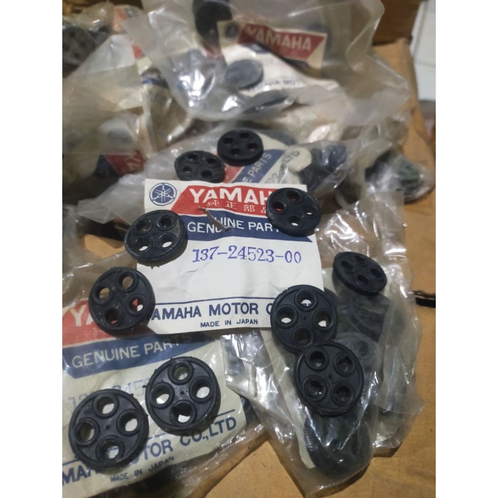 karet sil seal kran bensin Yamaha RX king RXS rx100 rxk RX king RX S RX 100 yasi as1 as3 RD125 RD 12