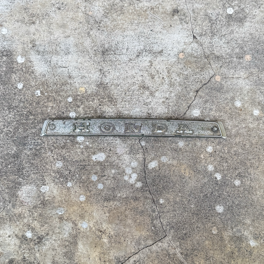 EMBLEM BELAKANG MOBIL HONDA LIFE CLASSIC