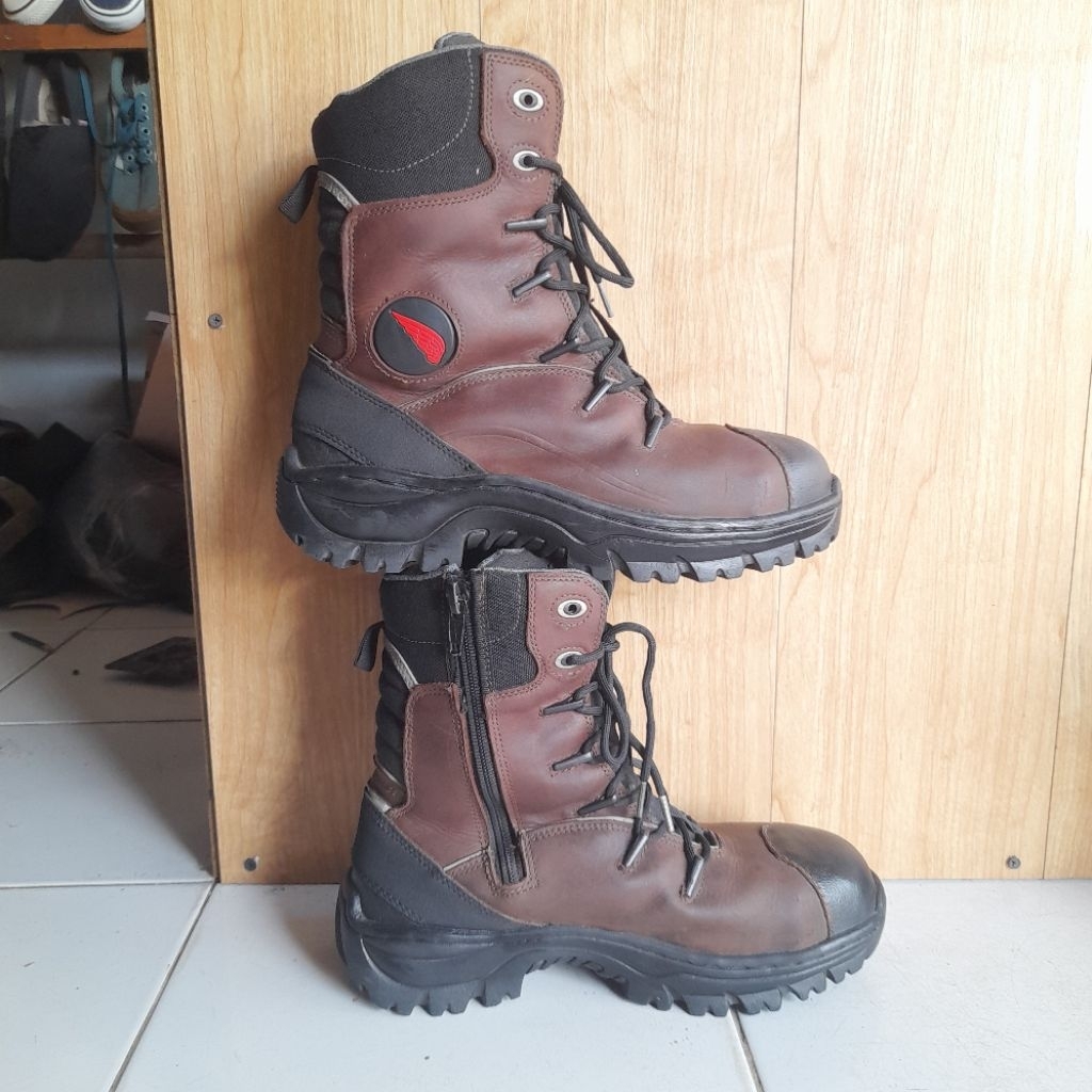 safety shoes redwings