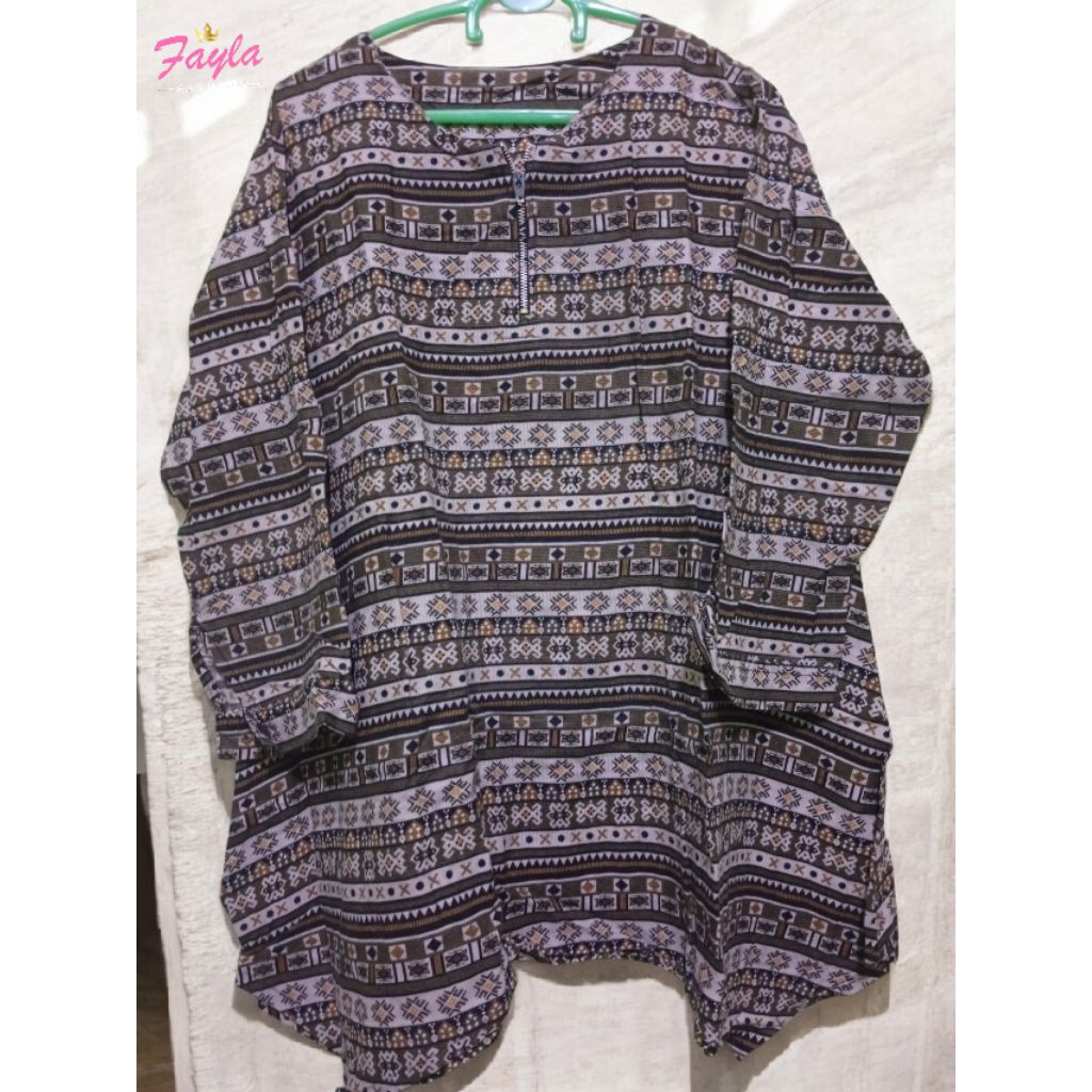 Atasan Wanita Warna Coklat Tua