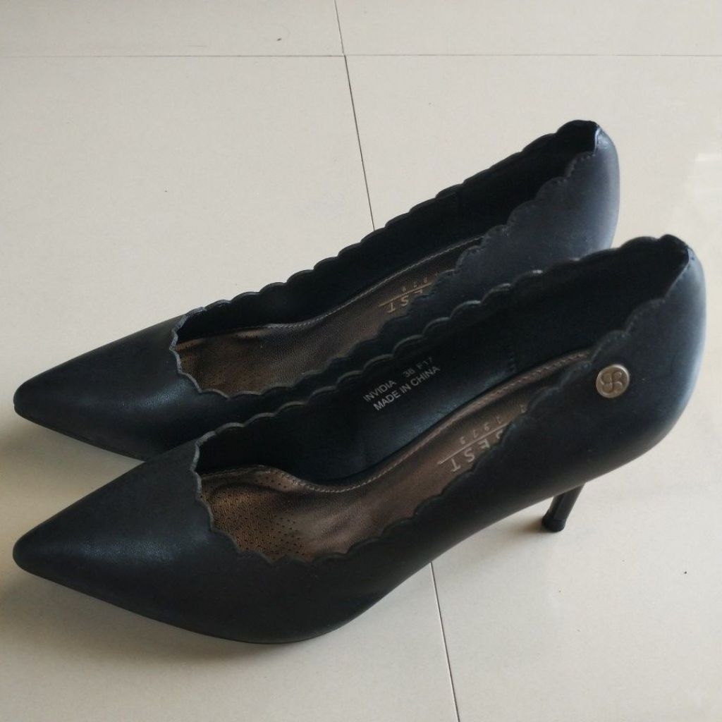 preloved sepatu Everbest