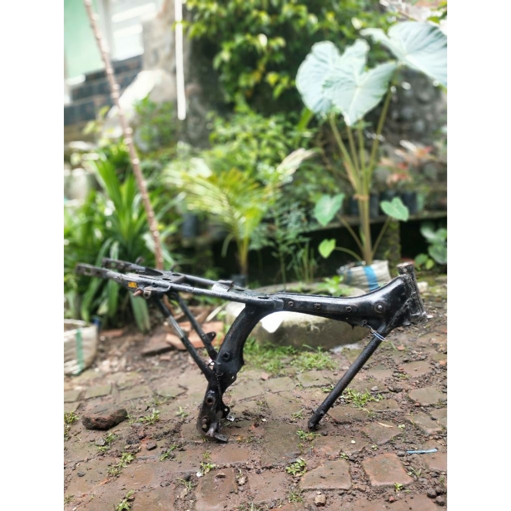 rangka gl100  ORI balungan cilik utuh