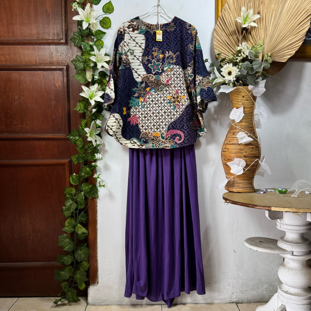Set Blouse Batik Rok Ungu