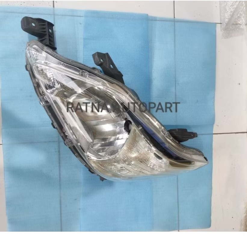 headlamp/ Lampu Depan Innova 2016/2018 lampu besar Innova barong