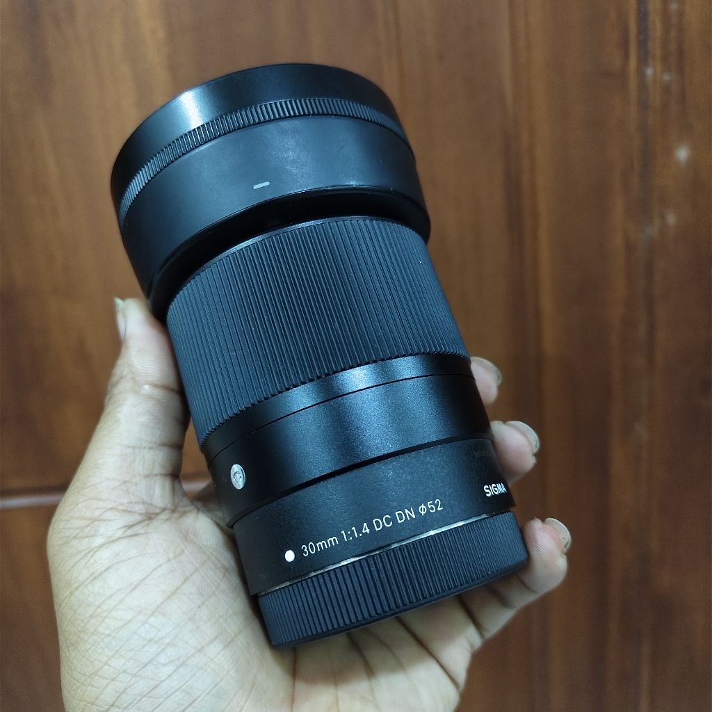 Lensa sigma 30mm f1.4 For Canon / lensa fix sigma 30mm f1.4 efm