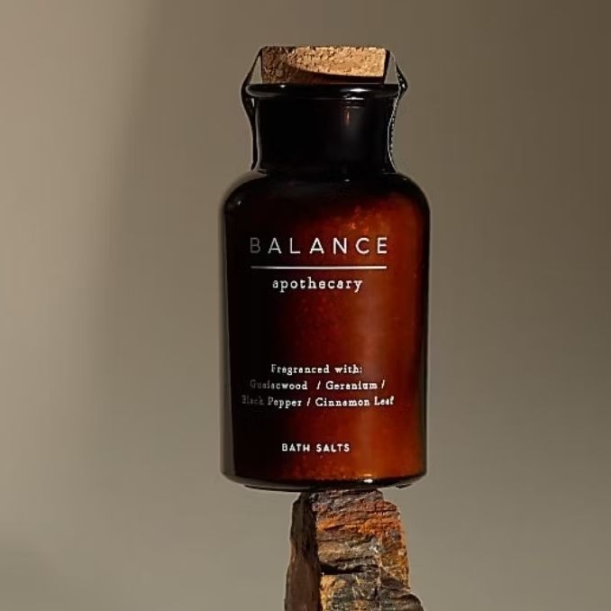 M&S Balance Apothecary dari Marks & Spencer bath salts