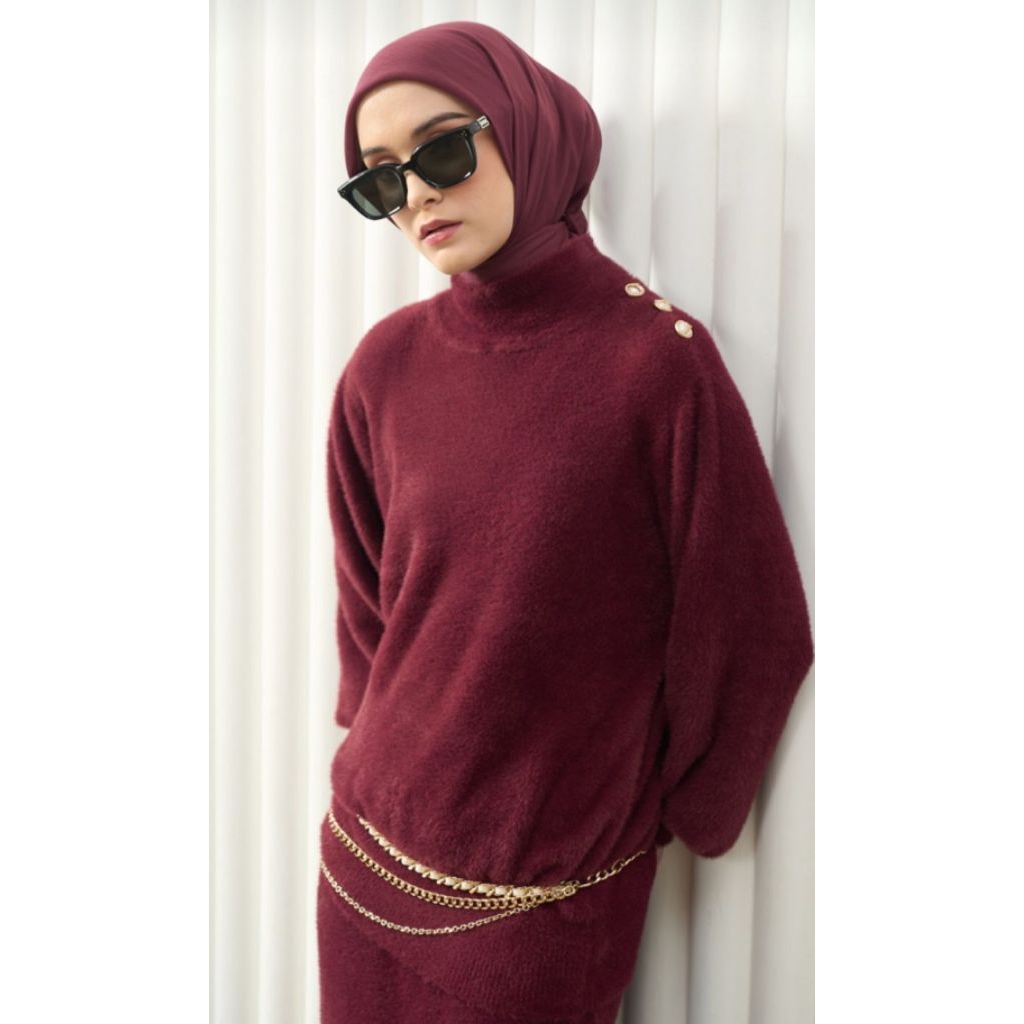 Alba Knit Top by Ayudyahandari
