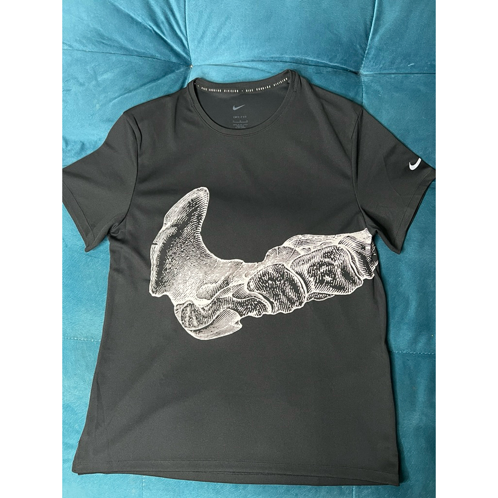 jersey nike running division