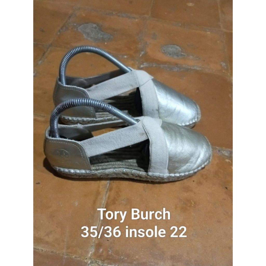 sepatu second Tory Burch size 36