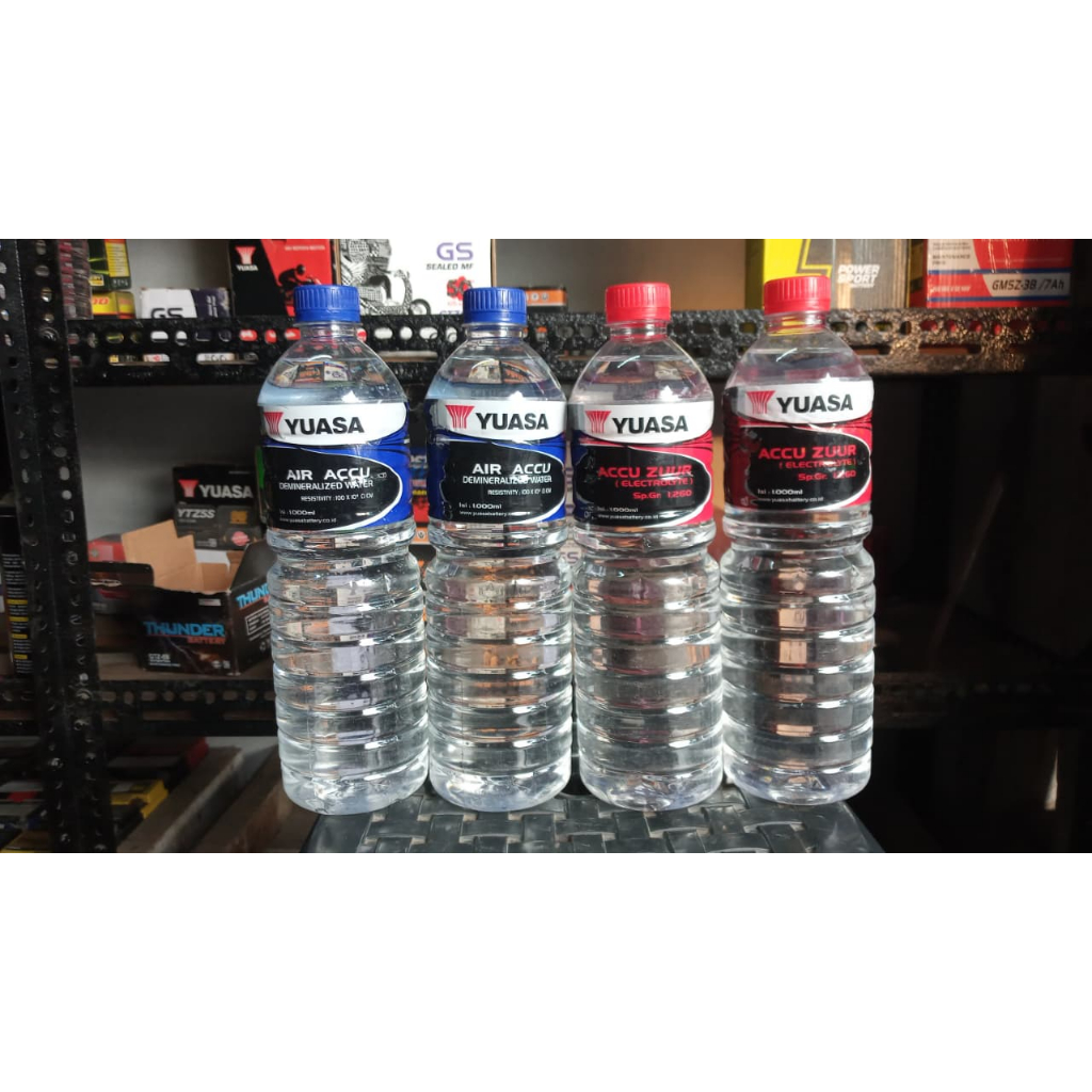 [JAMINAN 100% ASLI ORIGINAL] AIR AKI ZUUR MERK YUASA PREMIUM UKURAN 1 LITER BOTOL MERAH DAN BIRU