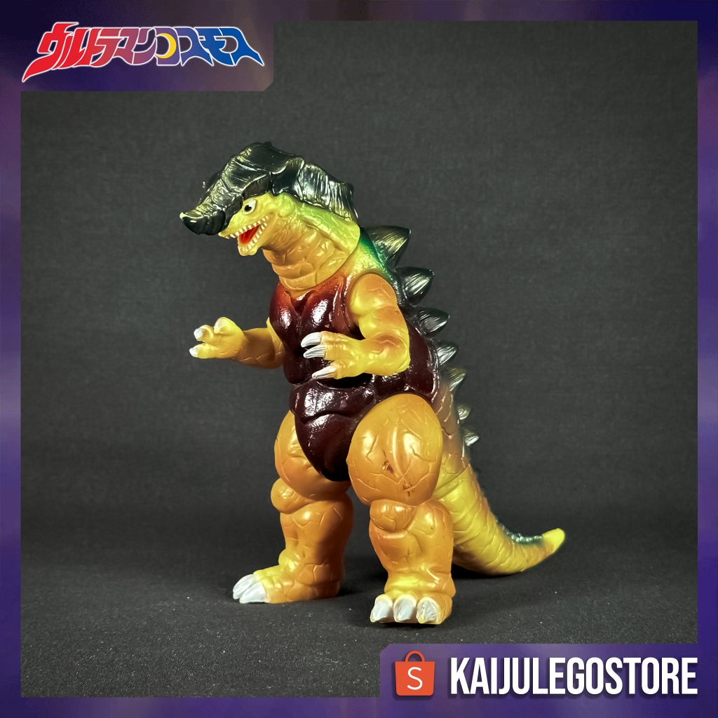 Ultra Monster Series Cosmos Golmede Bandai 2002 Ultraman Cosmos (2001)