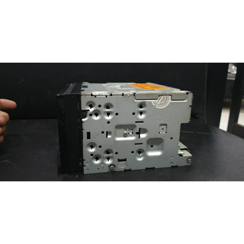 Head Unit Pioneer AVH-P3450DVD kondisi on tapi display LCD mati TC ok