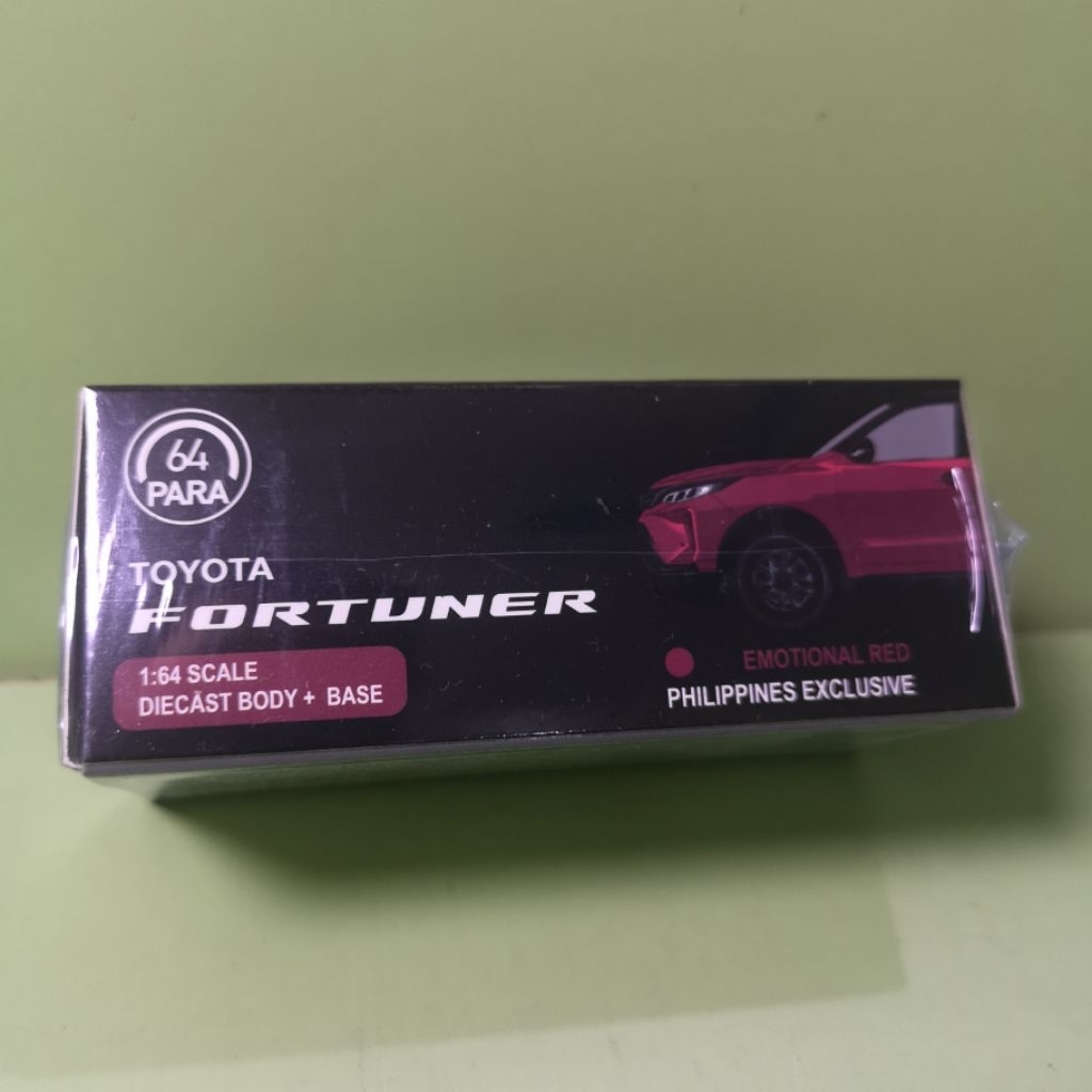 Para64 Diecast 1/64 Toyota Fortuner Red