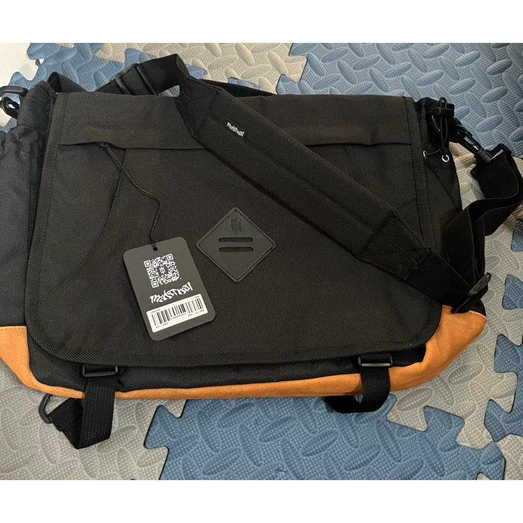 Maternal Disaster - Bags - Crastie