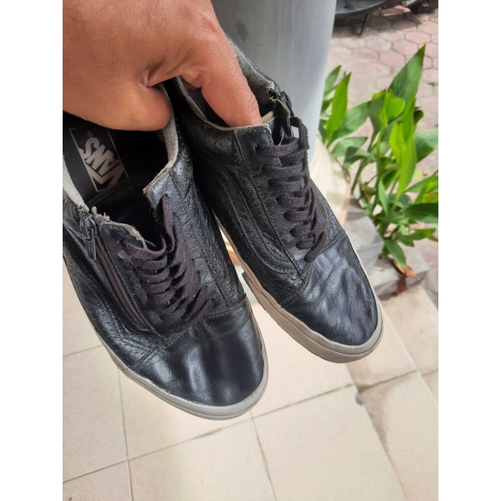 sepatu kulit vans zipper size 43 semi tempur