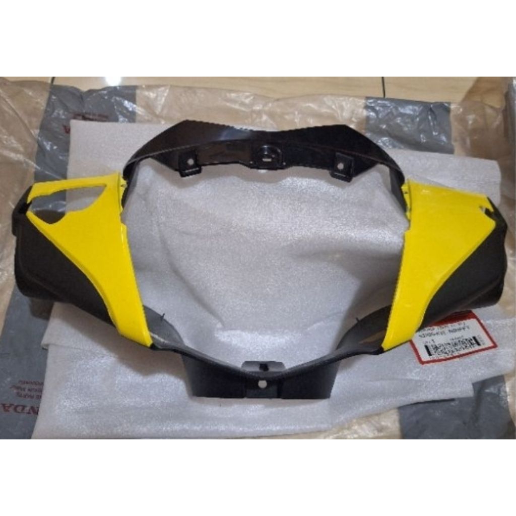 53205 KVL N00PFY BATOK LAMPU DEPAN SUPRA X125 NEW BATMAN KUNING ORIGINAL AHM