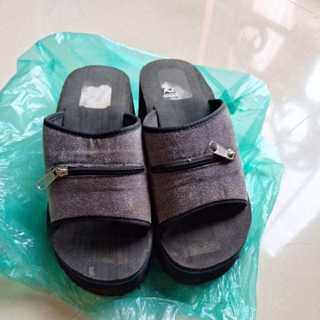 sandal murah sandal tebal wanita bekas pakai