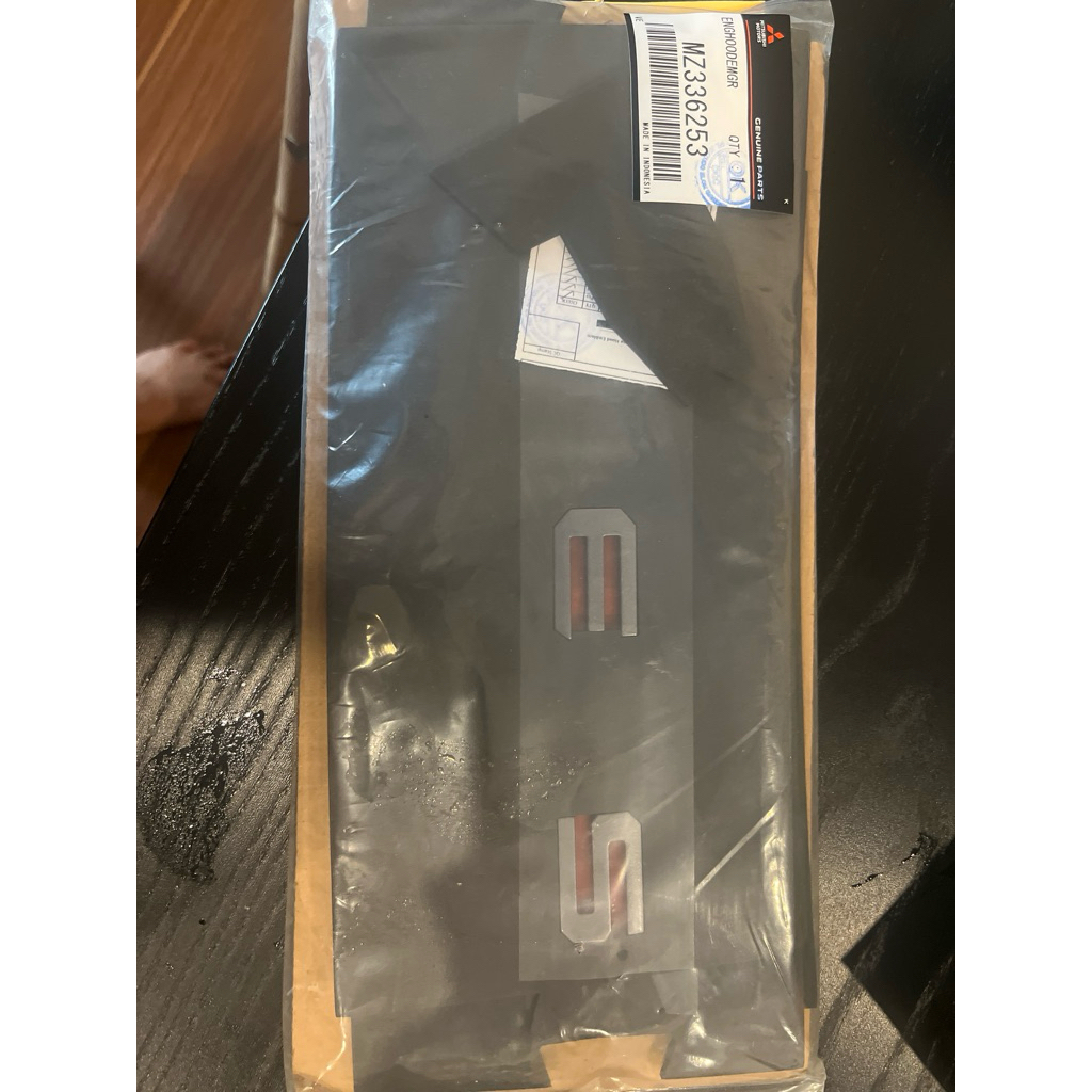 Emblem kap mesin Destinator ori