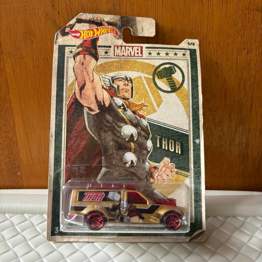 Hot Wheels Time Shifter Avenger Series Thor
