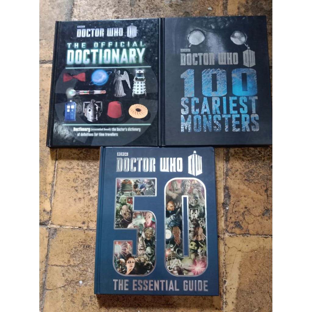 Doctor Who - Essential Guide by BBC Education Staff and Justin RichardsDOCTOR WHO: 100 SCARIEST MONS
