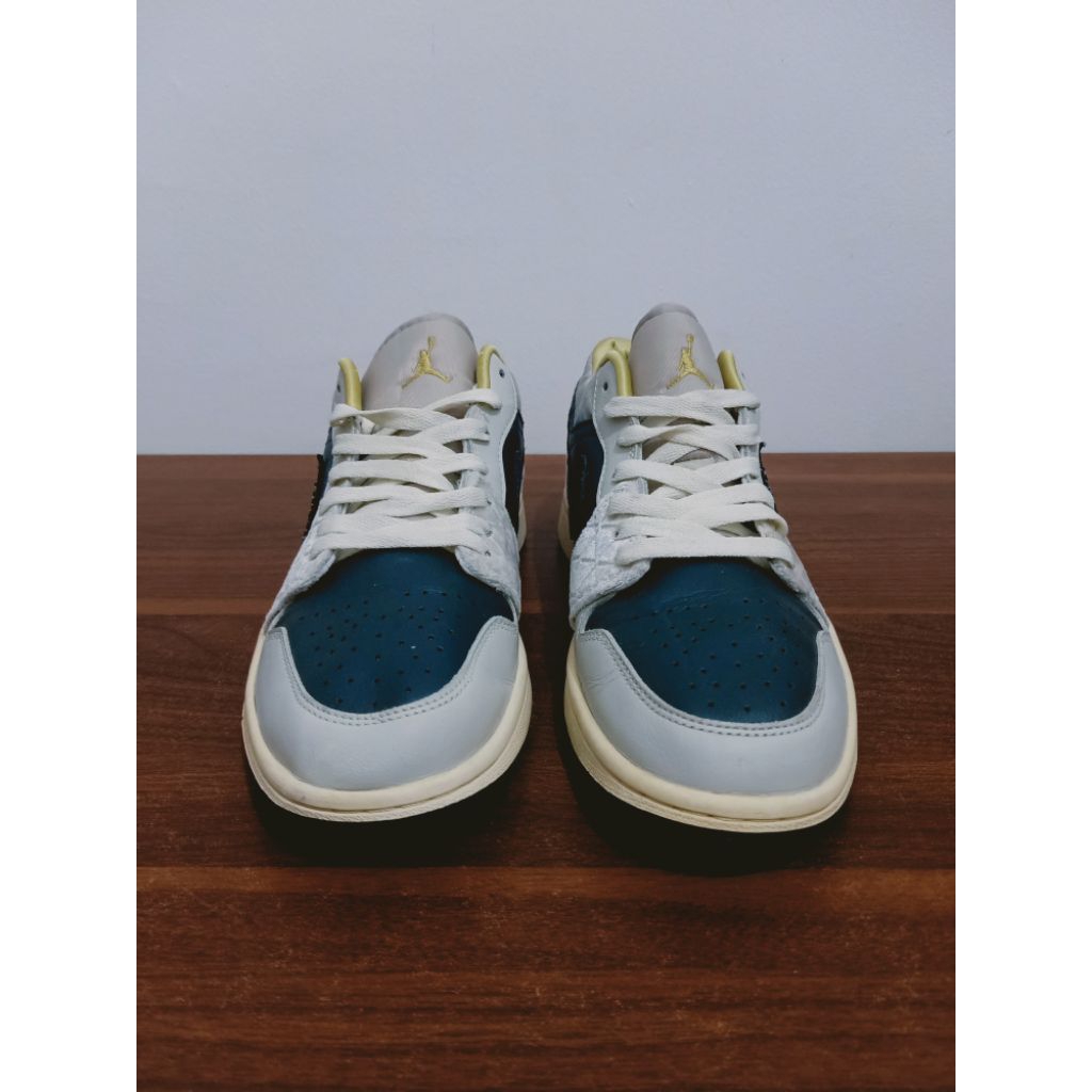 Sepatu Jordan 1 low Ukuran 41
