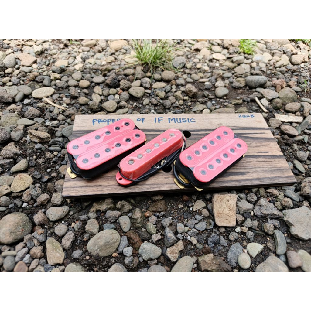 Pickup Gitar Ibanez INF HSH Pink Cover